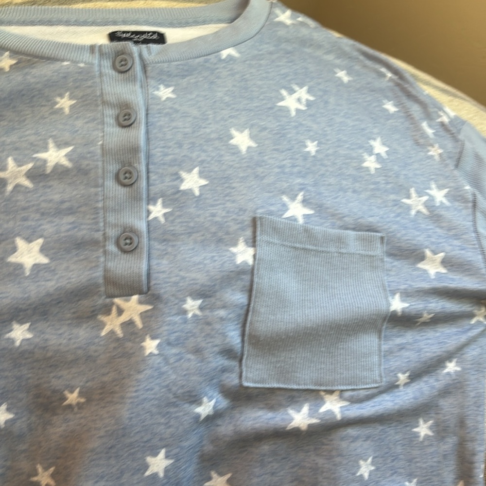 SPLENDID Stars Pajama Top Sweatshirt - Picture 6 of 9